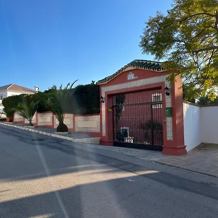 Luxurious 6 Min From With Sea Views Marbella