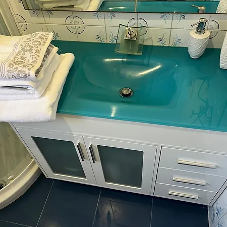 Villa Luxurious 6 Min From With Sea Views