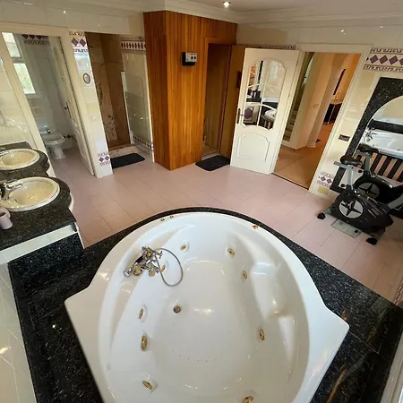 Luxurious 6 Min From With Sea Views * Marbella