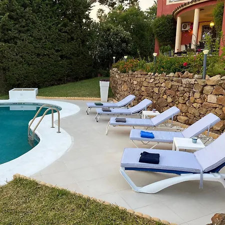 Luxurious 6 Min From With Sea Views *