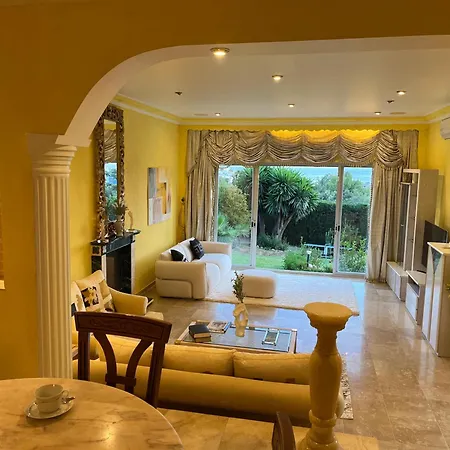 Luxurious 6 Min From With Sea Views Villa Marbella
